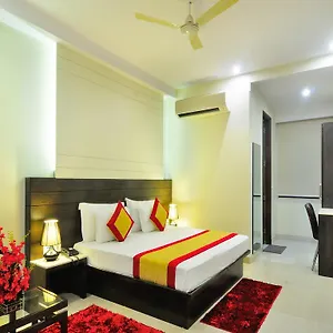 4* Отель Sky Rich International - 05 Mins From Karol Bagh Metro Station